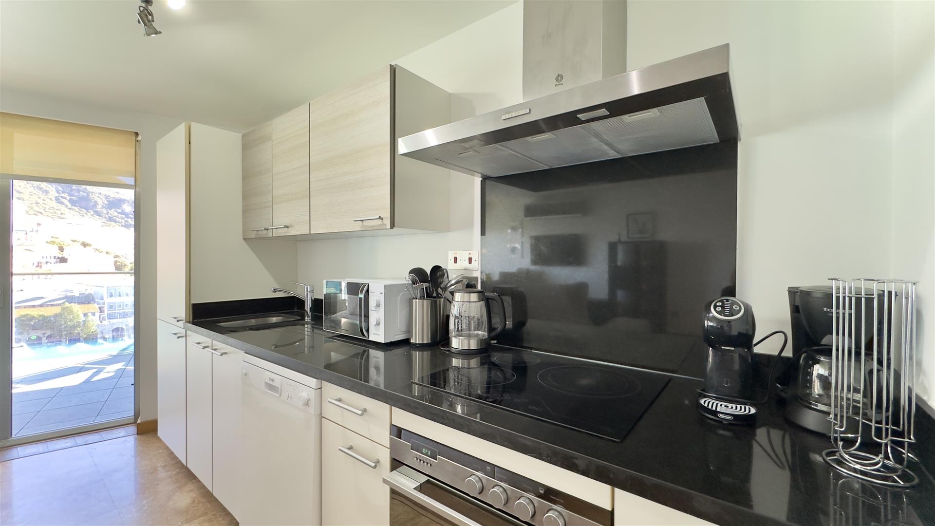 Image of Apartment - 1 Bedrooms - 1 Bathrooms for Rental in Grand Ocean Plaza-Gibraltar, Image 4